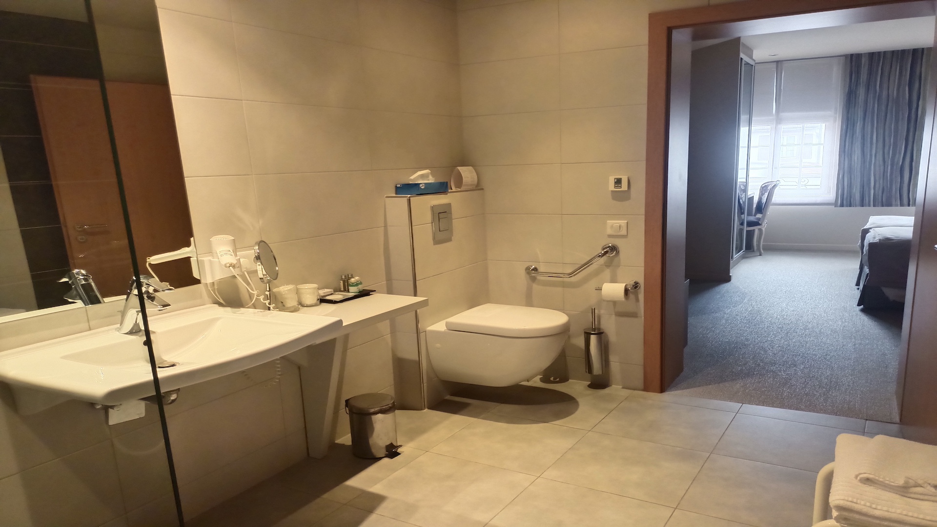 PHOTO ÉCREVISSE SALLE DE BAINS VASQUE 32 2